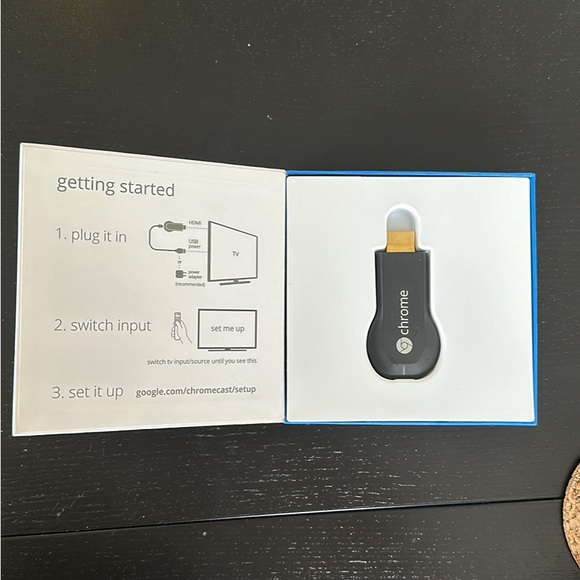 Chromecast - Streaming Media Adapter - Picture 3 of 4